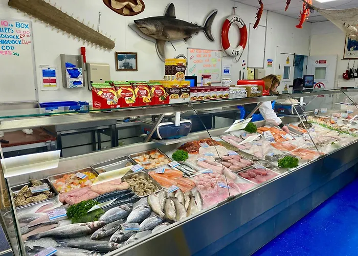 Best Fleetwood Hotels Offering Convenient Parking