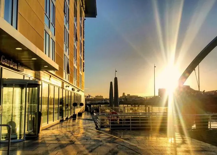 Top Pet-Friendly Hotels in Glasgow