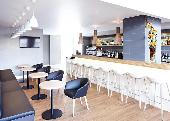 Best Marriott Hotels Close to Wembley Stadium London