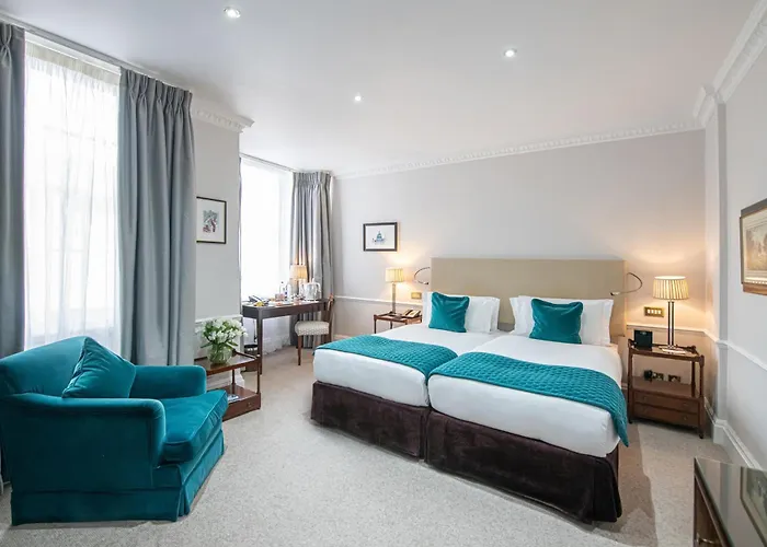 Top Hotels in Piccadilly for an Unforgettable Stay