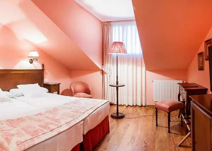 Mejores Hoteles en Llanes Playa, Costa Asturiana